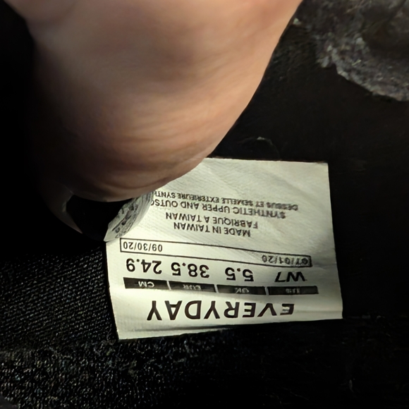 VESSI Black Knit Sneakers - Picture 3 of 3